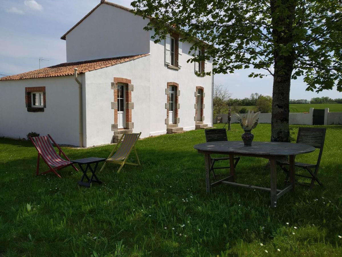 Gite De La Percoterie Le Champ-Saint-Pere Eksteriør bilde